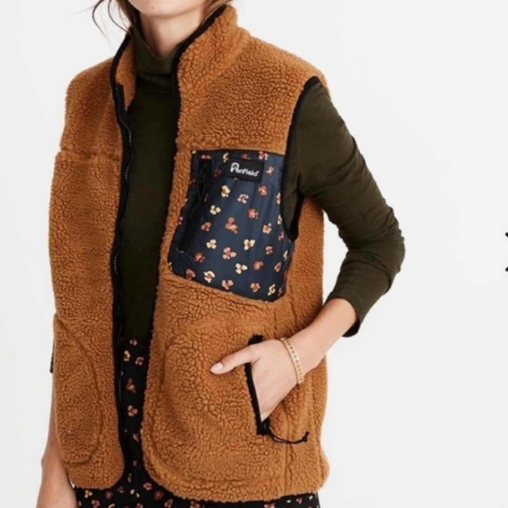 Madewell x Penfield Lucan fleece vest in feline floral S